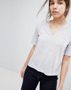 DESIGN t-shirt with v-neck in linen mix in gray marl